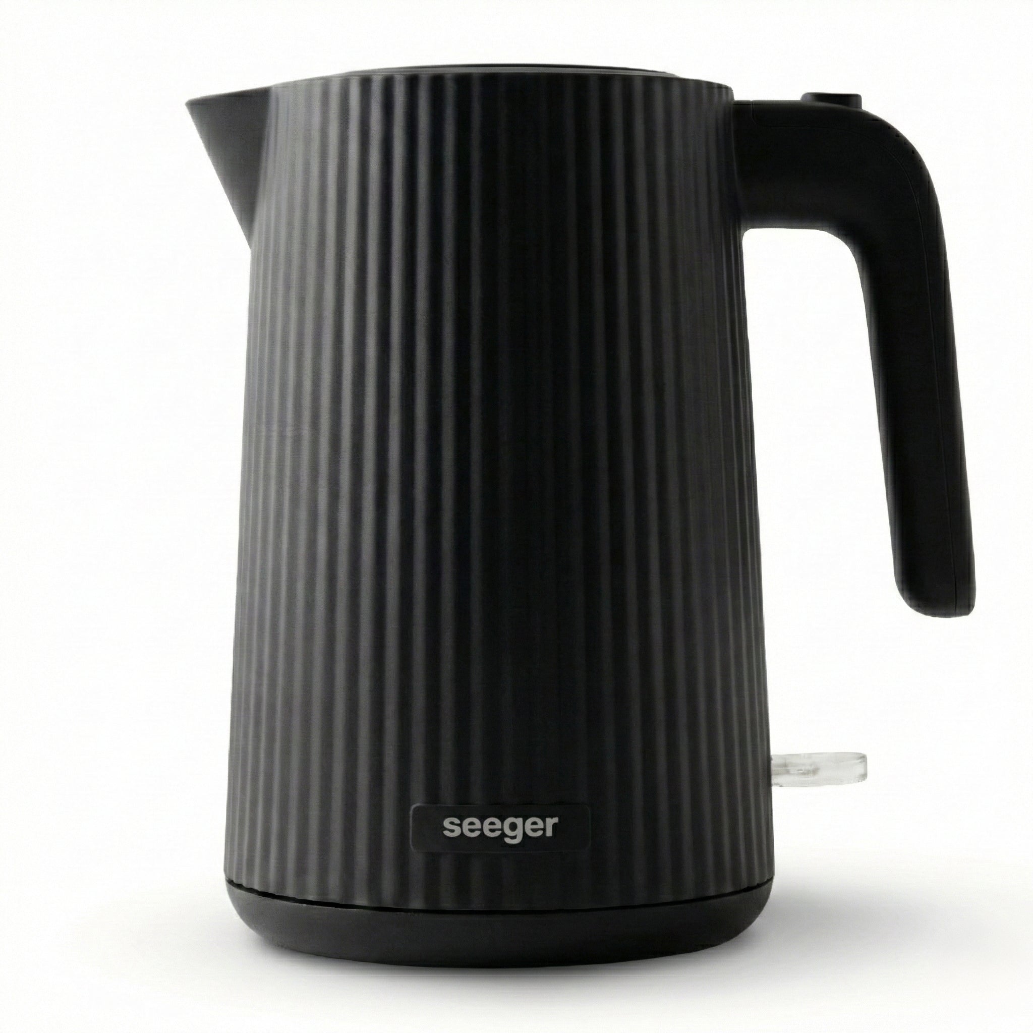Seeger Water Kettle | Pleated Design Black