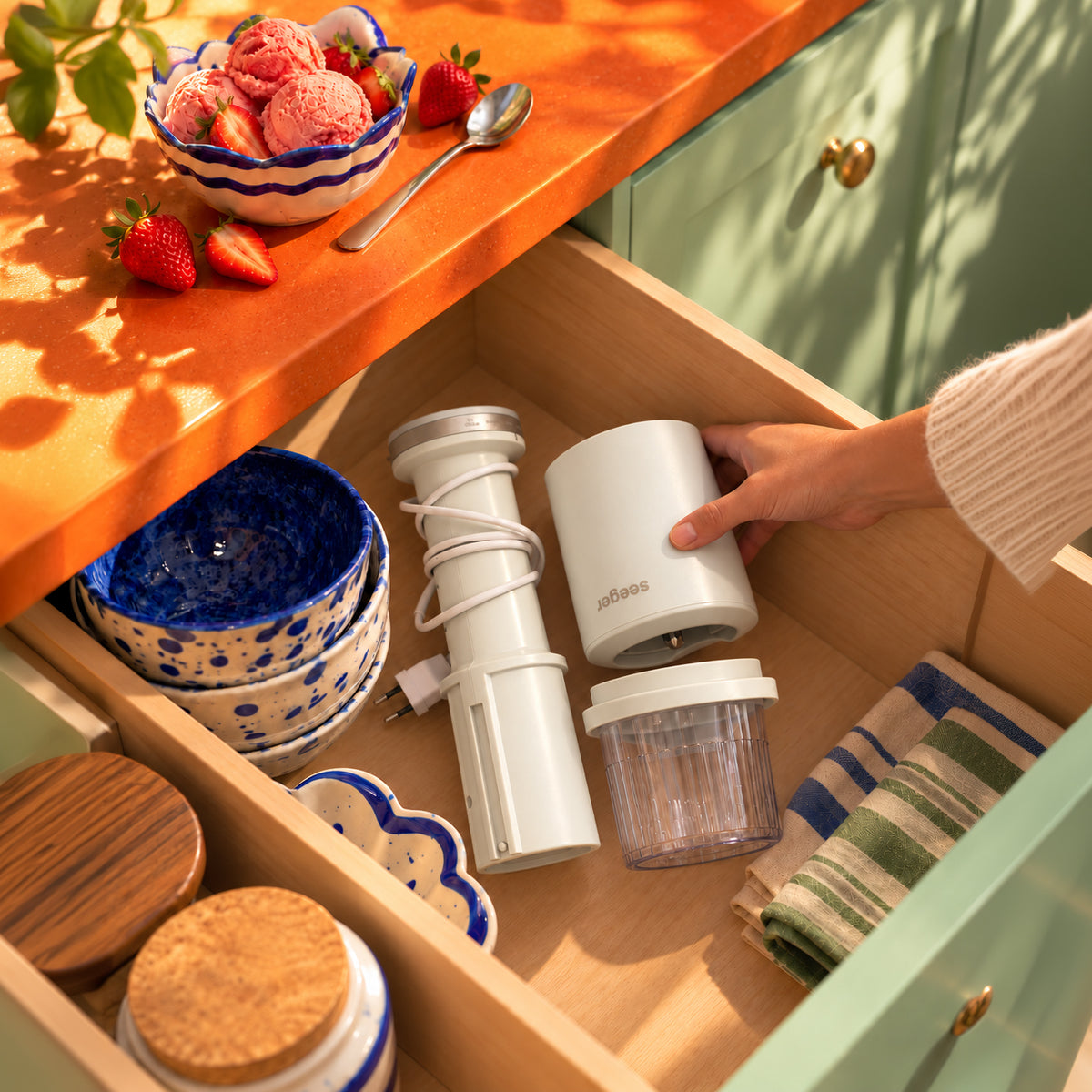 Seeger CompactCream | Handheld Ice Cream Maker